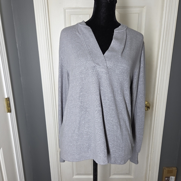 Loft Gray V-Neck Sweater Womens Size Medium, Long Sleeve - Picture 1 of 6